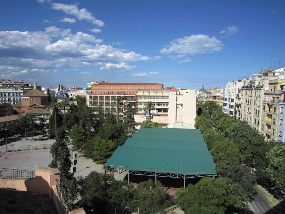 Young Penthouse Valencia Exterior foto
